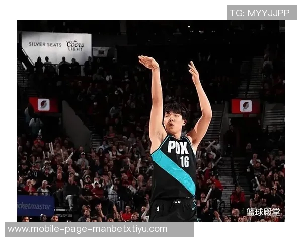 斯普利特强调训练中卡位重要性并呼吁进攻节奏加快 斯普利特强调训练中卡位重要性并呼吁进攻节奏加快