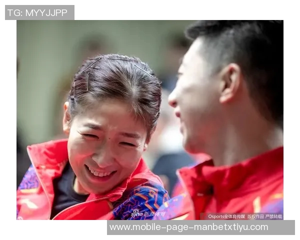 阿根廷足球传奇巴蒂与肯佩斯同框共庆世界杯抽签盛典 阿根廷足球传奇巴蒂与肯佩斯同框共庆世界杯抽签盛典